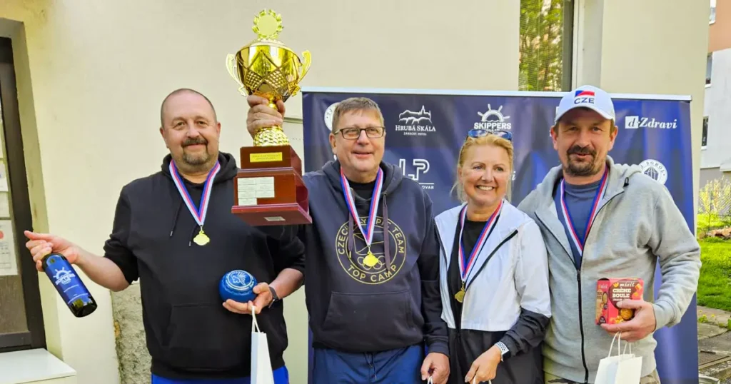 Medailisté Mistrovství ČR -čtveřice